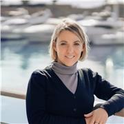 Graphic designer impartisce lezioni private di fotoritocco, photoshop, principi di grafica pubblicitaria